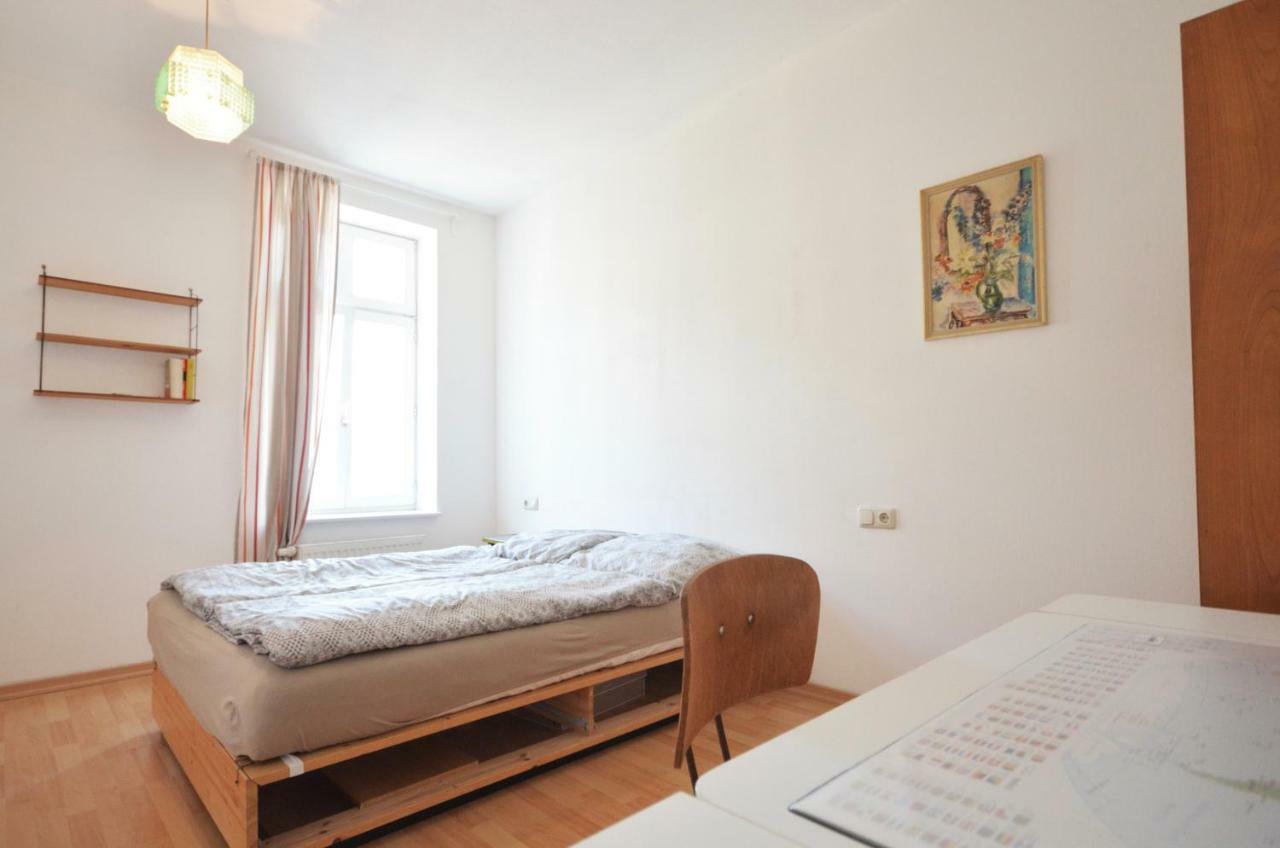 Apartment Vintage Clara- Zetkin- Park